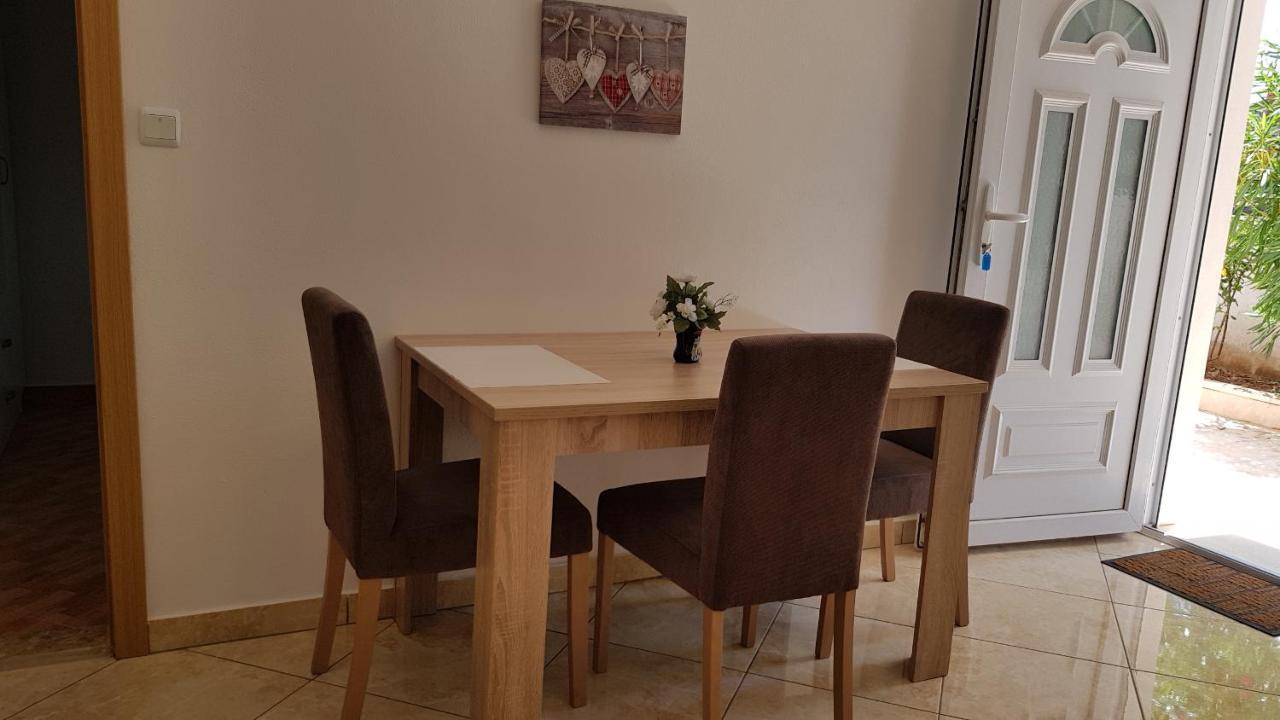 Ruzica Apartments Mirca  Luaran gambar